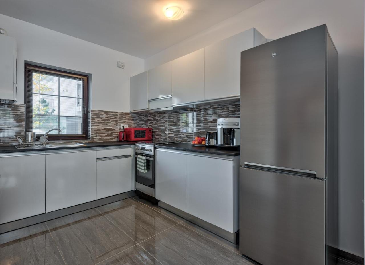 Bucharest Airport Suites & Villas Otopeni Eksteriør bilde