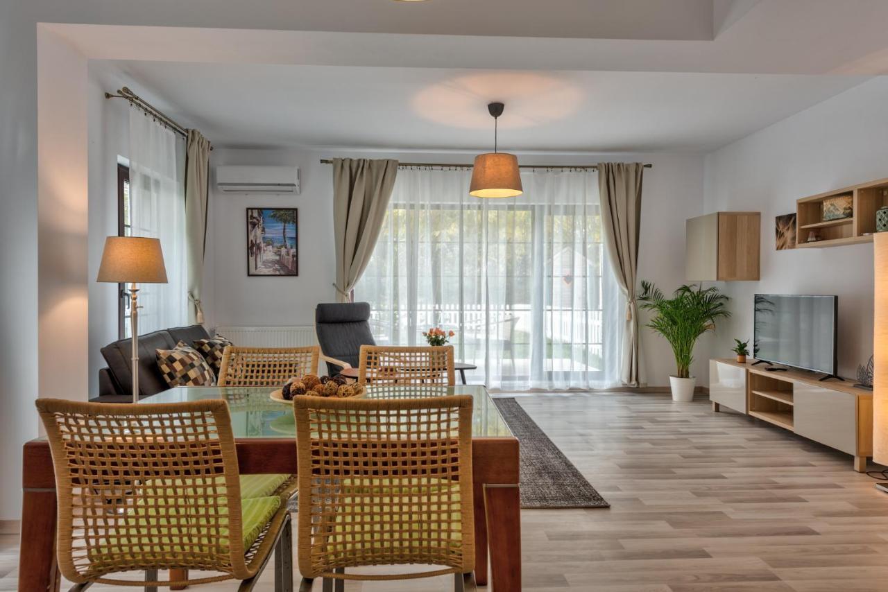 Bucharest Airport Suites & Villas Otopeni Eksteriør bilde